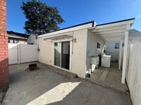 Building Photo - 8060 Kyle St