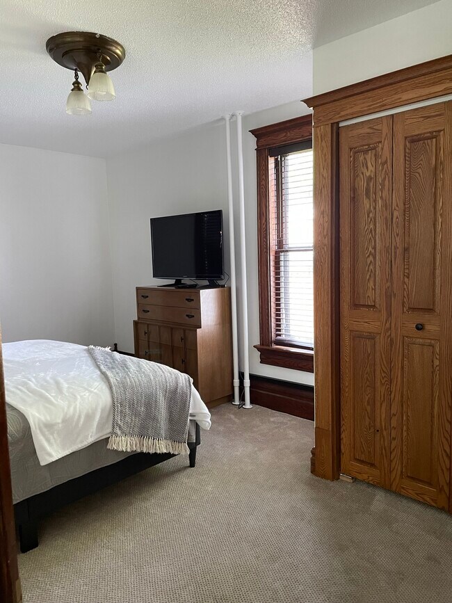 Bedroom - 11 3rd Ave NW