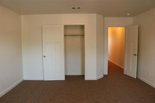 Building Photo - 10535 Mills Rd