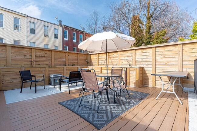 Building Photo - 251 Covert St.