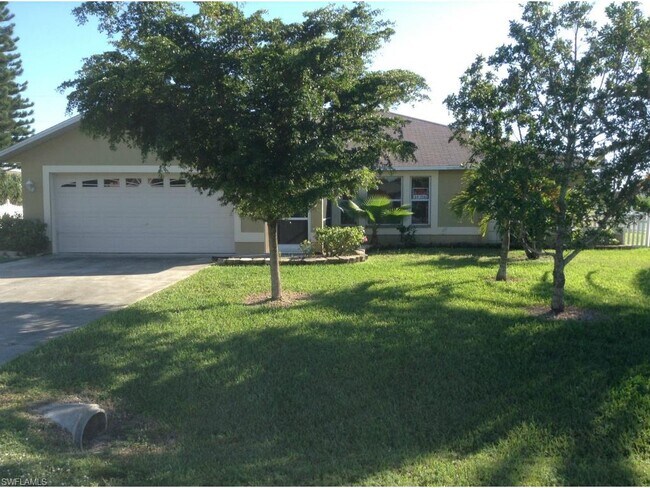 Building Photo - 1704 SE 1st St