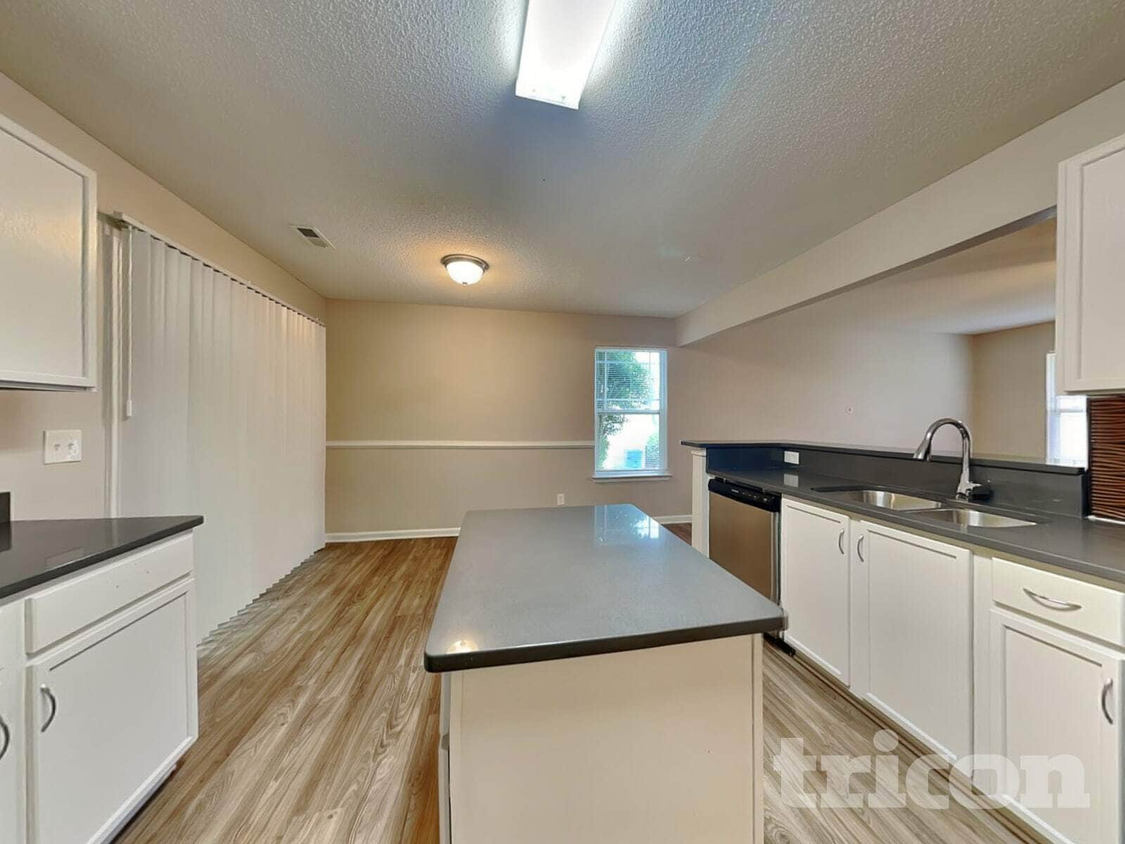 Building Photo - 186 English Hills Dr