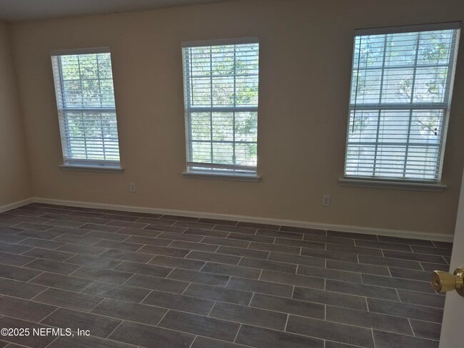 Building Photo - 5851 Parkstone Crossing Dr