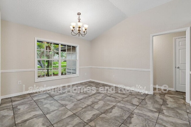 Building Photo - 95 Woodside Dr