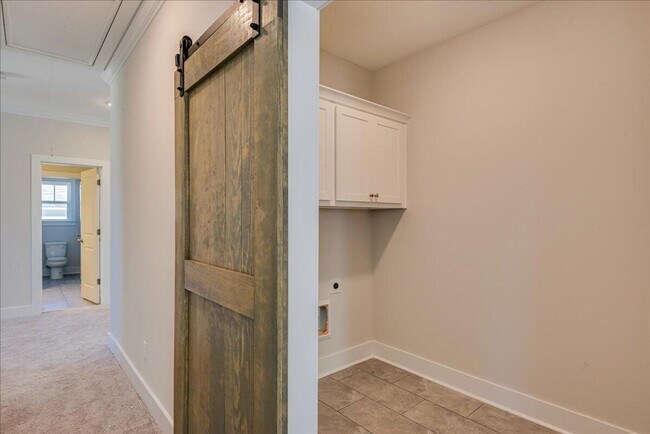 Building Photo - 422 Pump House Rd