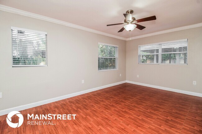 Building Photo - 1277 W Forest Lake Dr