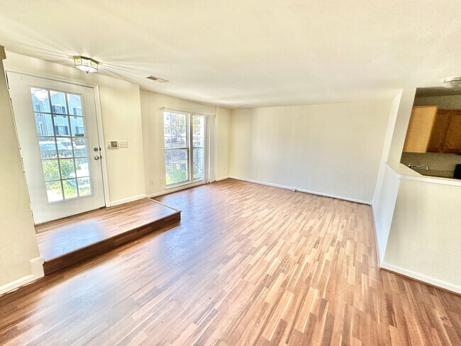 Building Photo - 9334 Witch Hazel Way