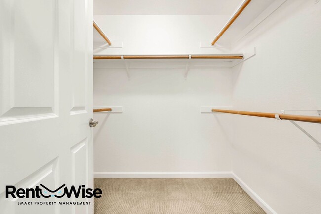 Building Photo - 1388 Broadway