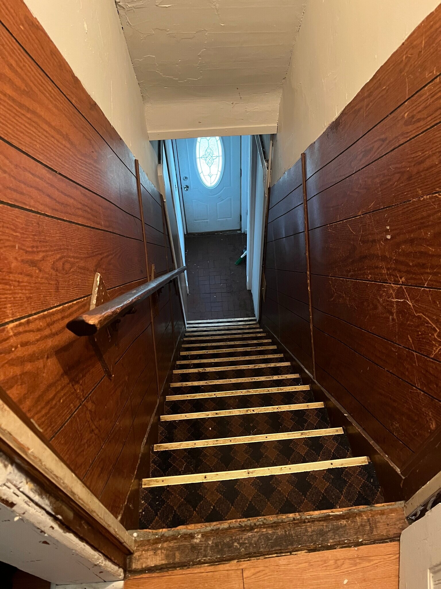 Building Photo - 120 1st St