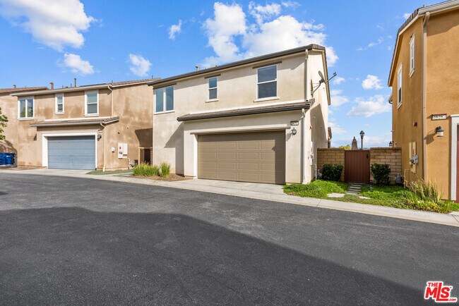 Building Photo - 28285 N Via Sonata Dr