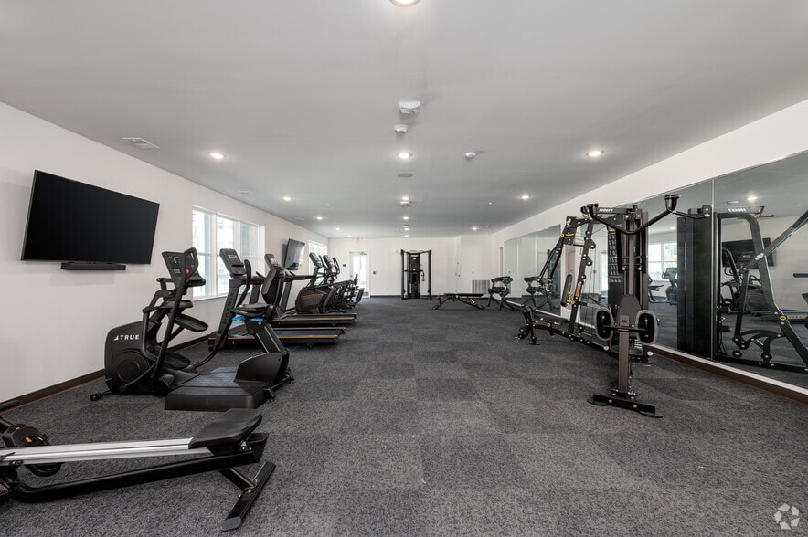 Fitness Center - Vista Riverwest