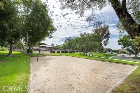 Building Photo - 7 Heather