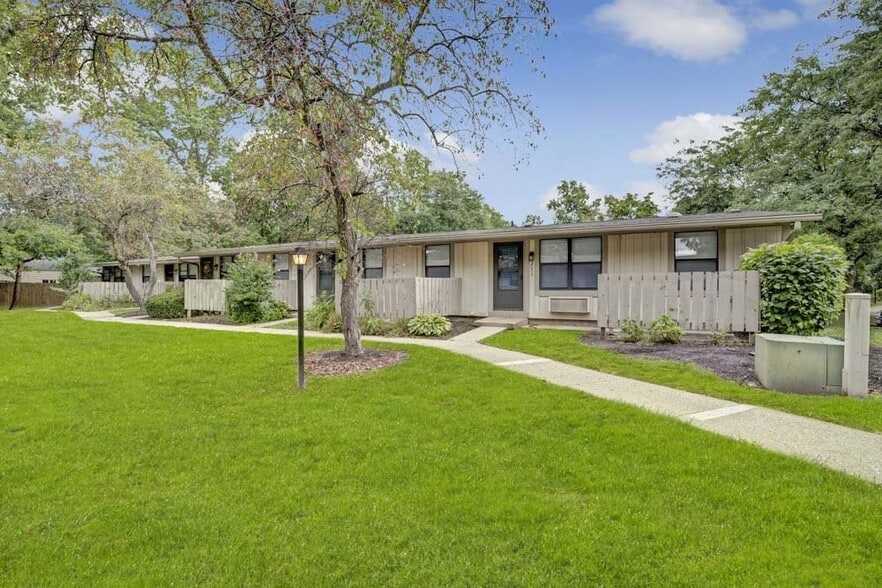 Primary Photo - Woodbine Apartments