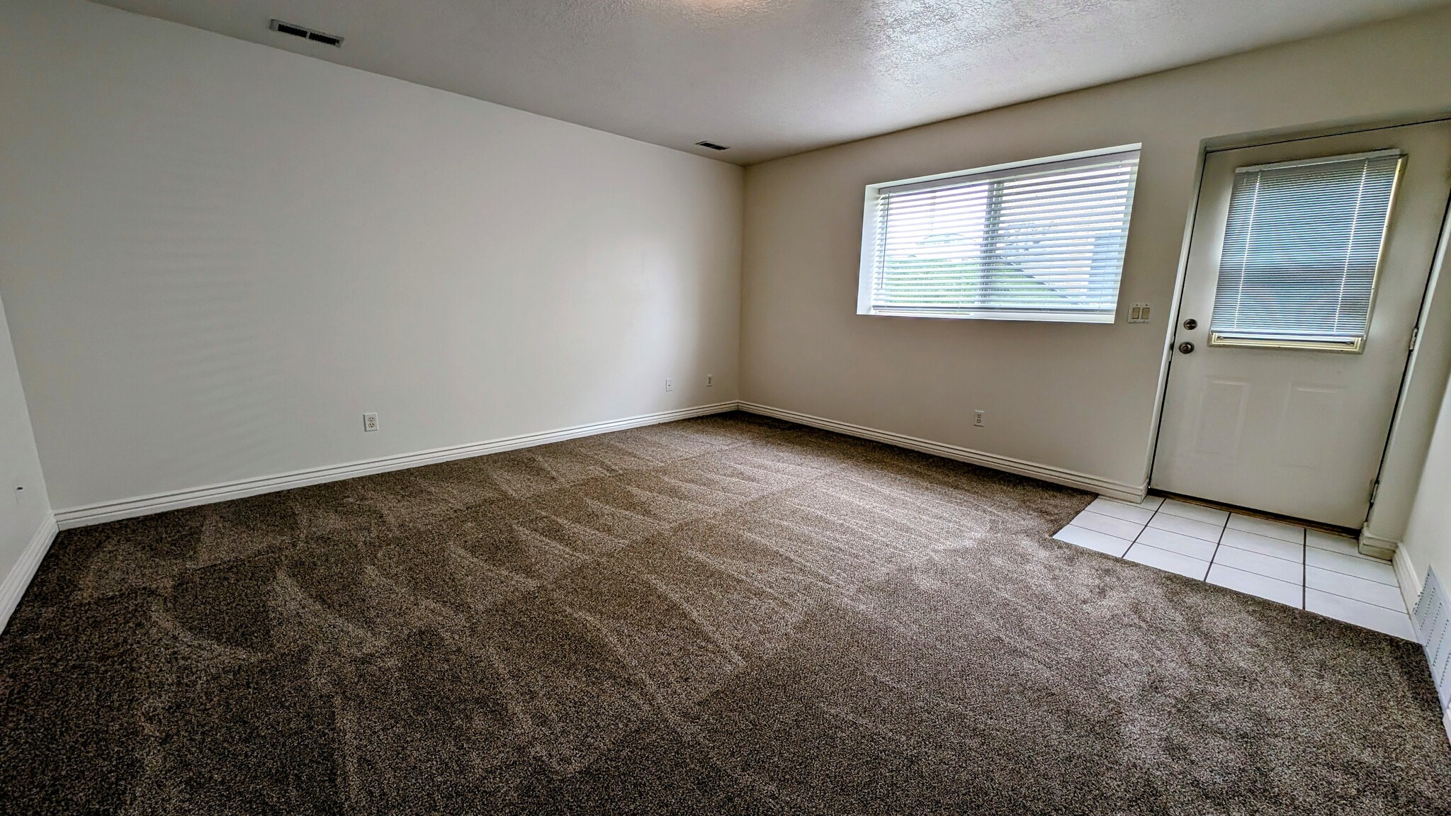 Building Photo - 4372 S 1000 W