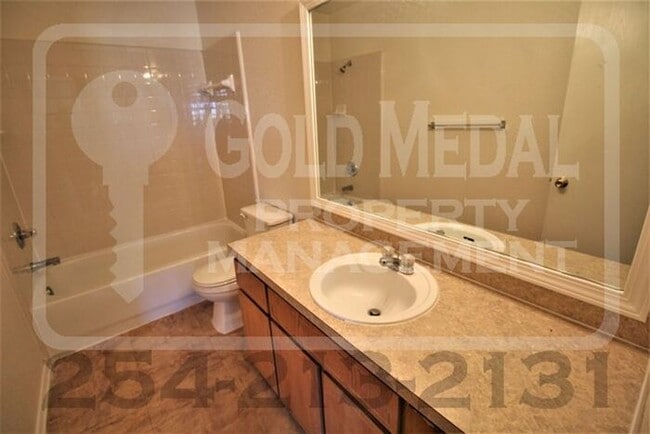 Building Photo - 4008 Pilgram Dr