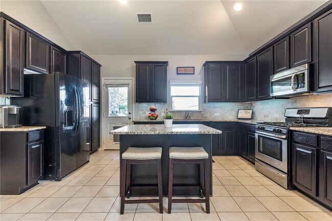 Building Photo - 2436 Republic Trails