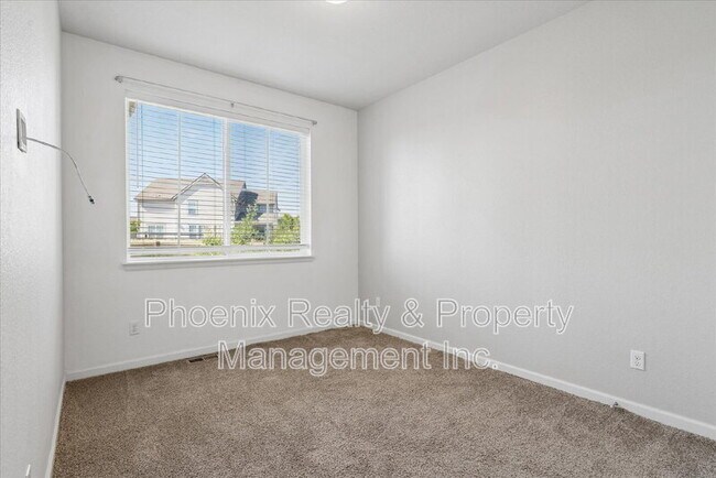 Building Photo - 963 Laramie Ln