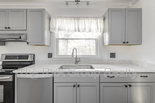 Building Photo - 10919 Speeks Ct