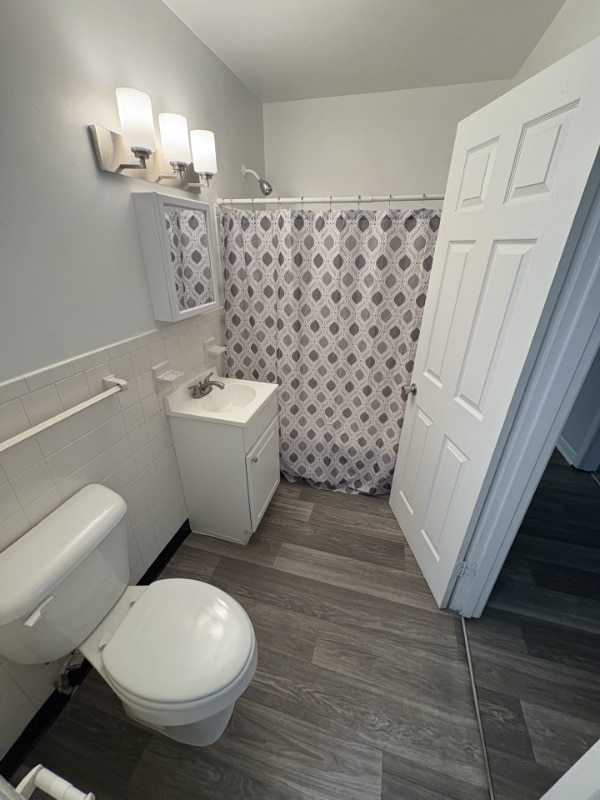 Building Photo - 1005 Hickory Hill Ln