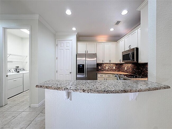 Building Photo - 8865 Della Scala Cir