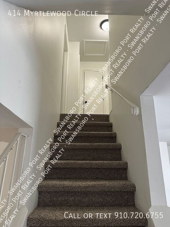 Building Photo - 414 Myrtlewood Cir