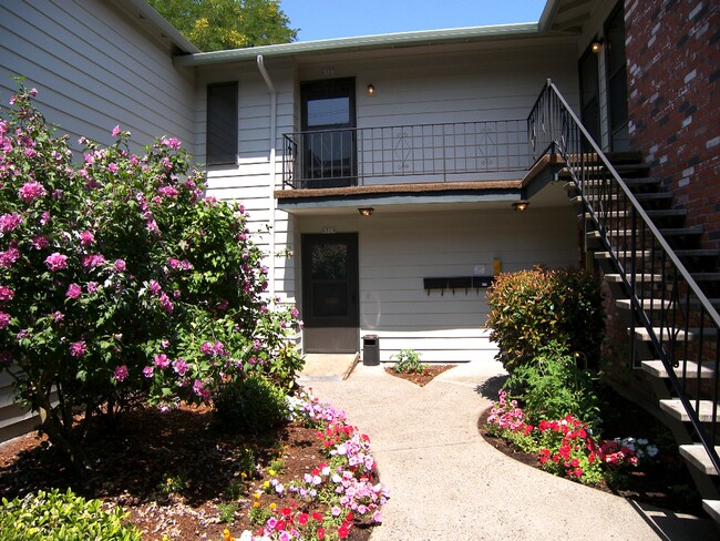 Building Photo - Portrose Apartments