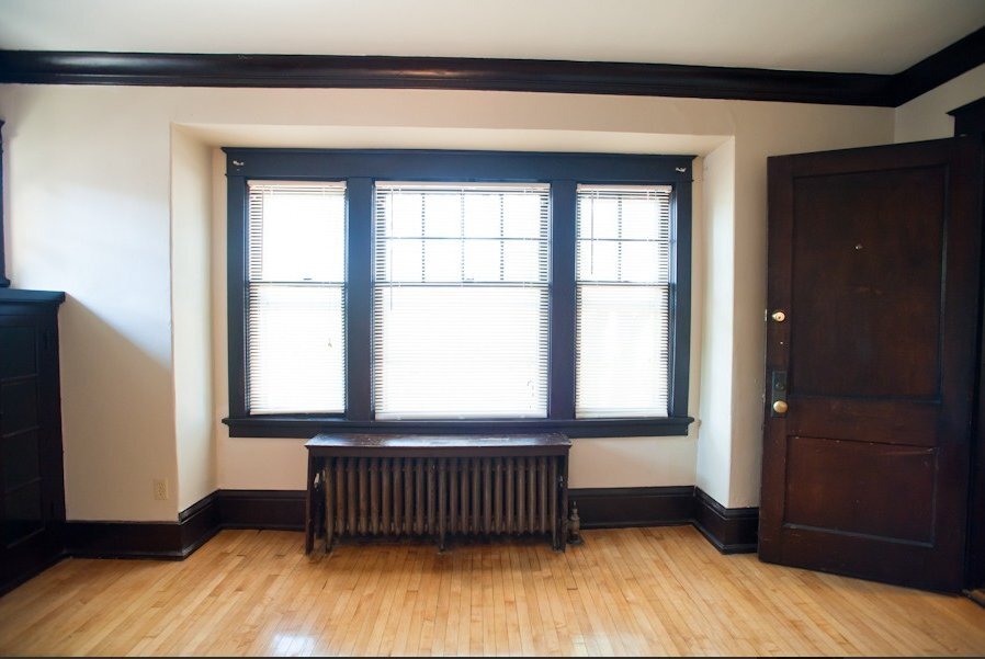 Building Photo - 1802 E Linnwood Ave