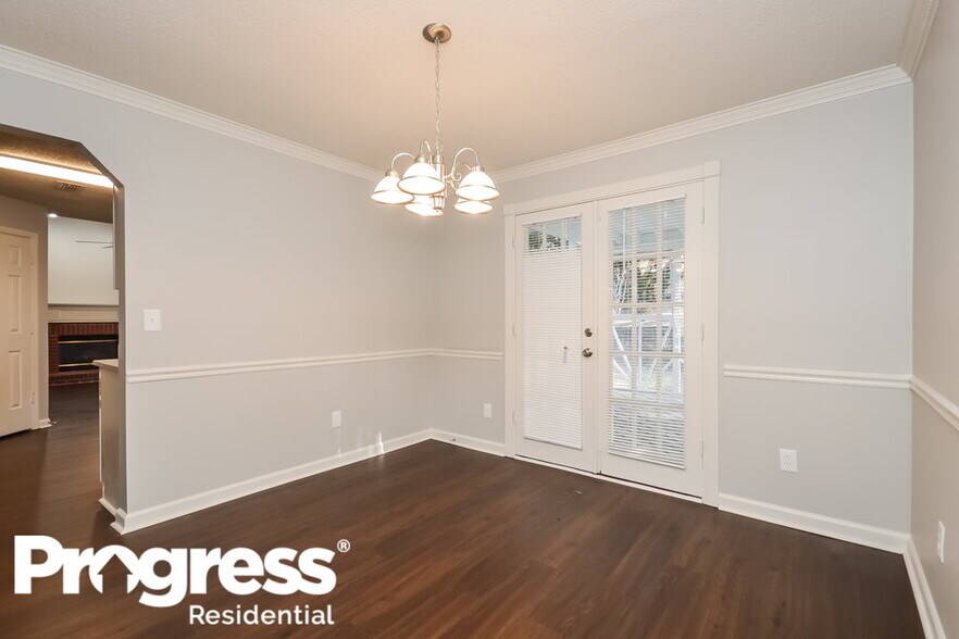 Building Photo - 900 Lauren Kay Ct