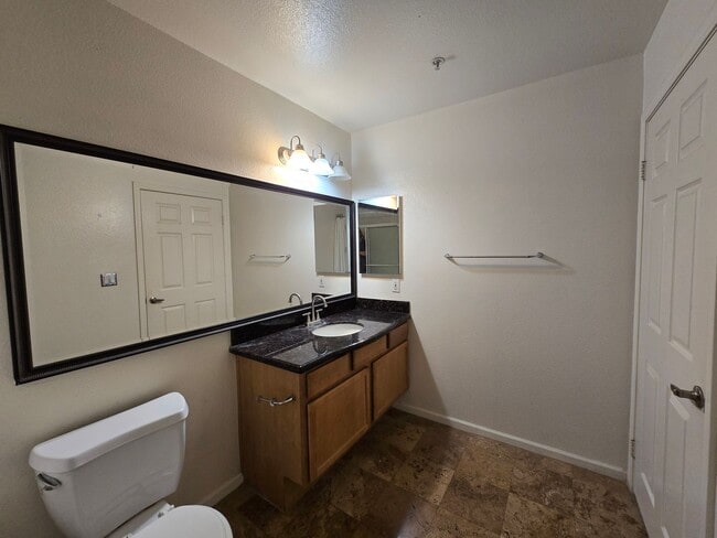 Building Photo - CANYON CREST CONDO