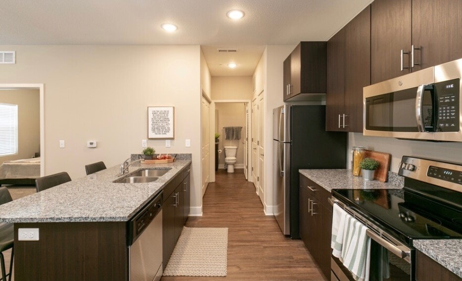 Building Photo - 5511 NE 80th Ter