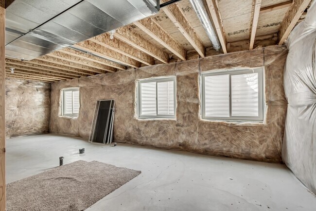 Building Photo - 258 W Willow Creek Dr