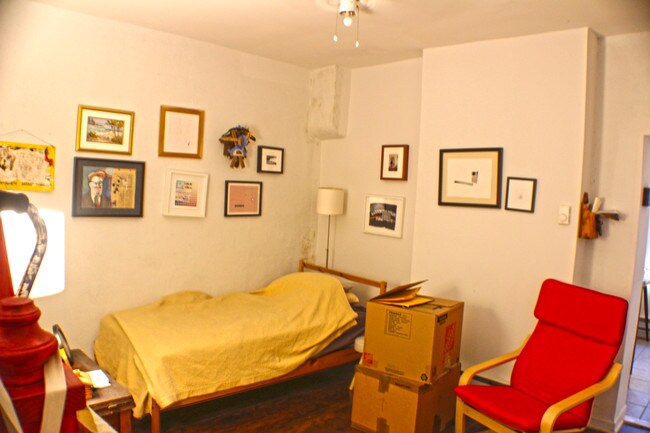 Building Photo - 1922 Waterloo St