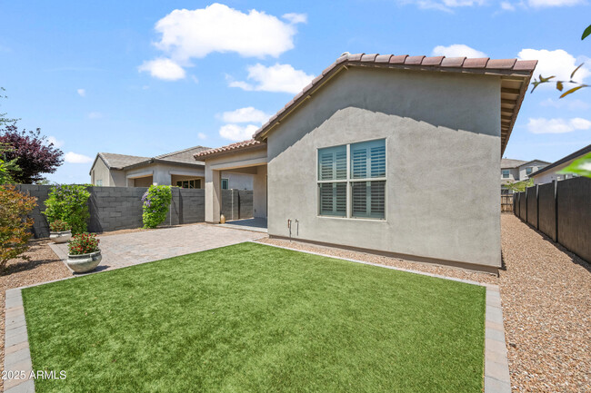 Building Photo - 6611 E Marisa Ln