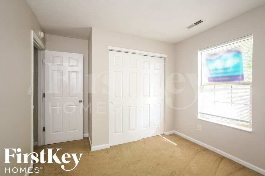 Building Photo - 5922 Brookville Lake Dr
