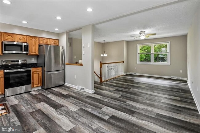 Building Photo - 7660 Turnbrook Dr