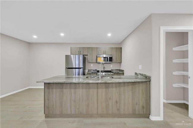 Building Photo - 15 N 23rd St