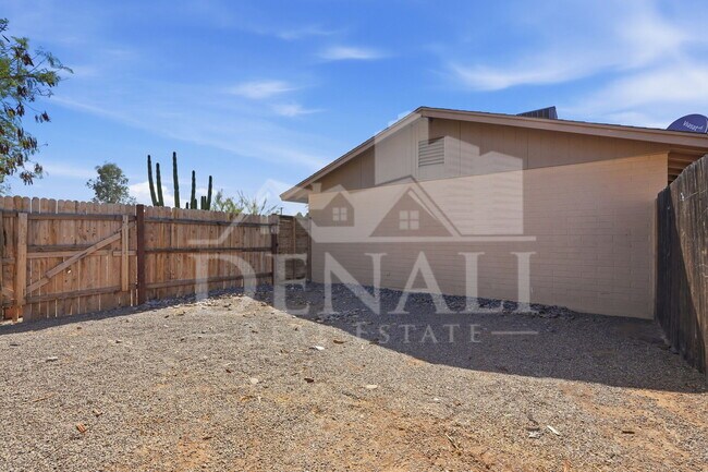 Building Photo - 11540 E Elton Ave
