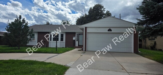 Building Photo - 609 Vista Ln