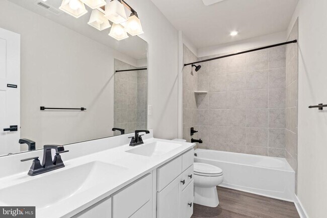 Building Photo - 105 Weston Dr