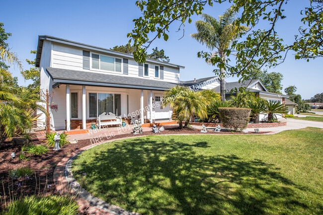 Building Photo - 1062 Foxenwood Dr