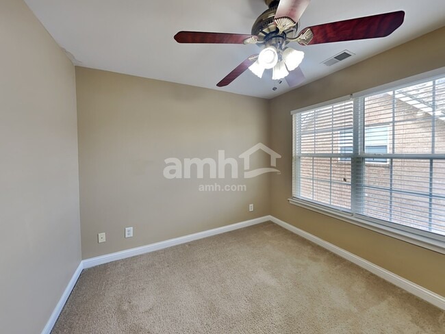 Building Photo - 1017 Stonehollow Way