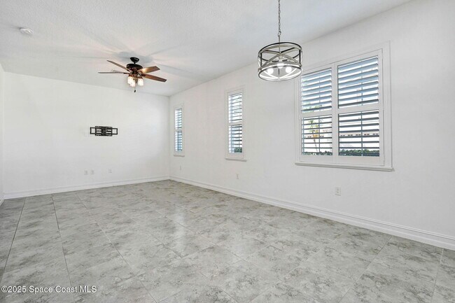 Building Photo - 1475 Isabella Dr