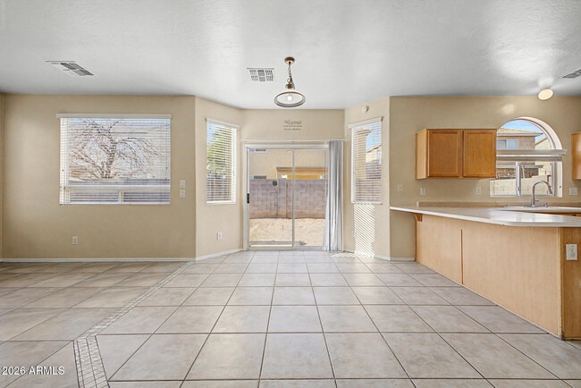 Building Photo - 8932 W Hammond Ln