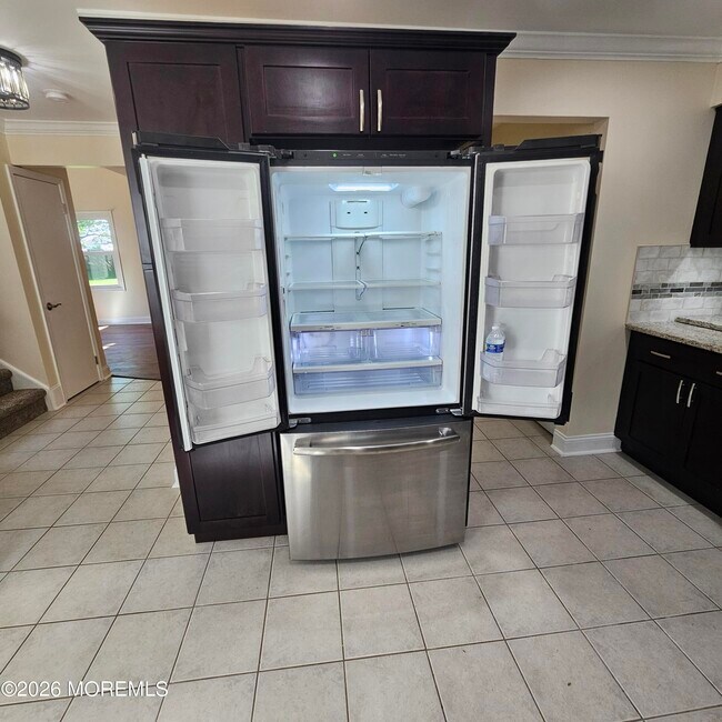 Building Photo - 3 Millay Ct