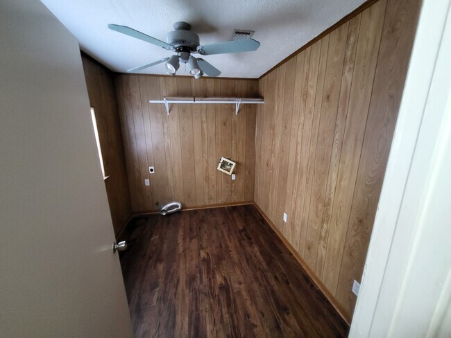 Building Photo - 1218 Woodward St