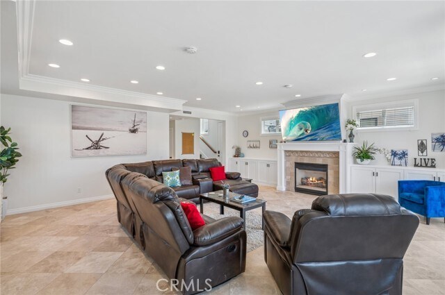 Building Photo - 6111 Seashore Dr