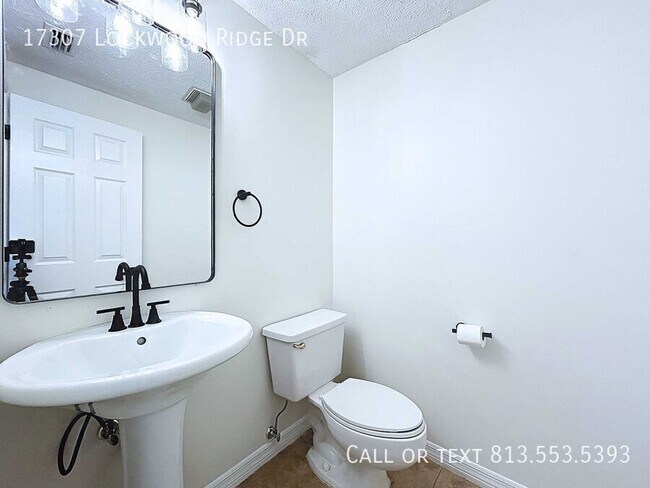 Building Photo - 17307 Lockwood Ridge Dr