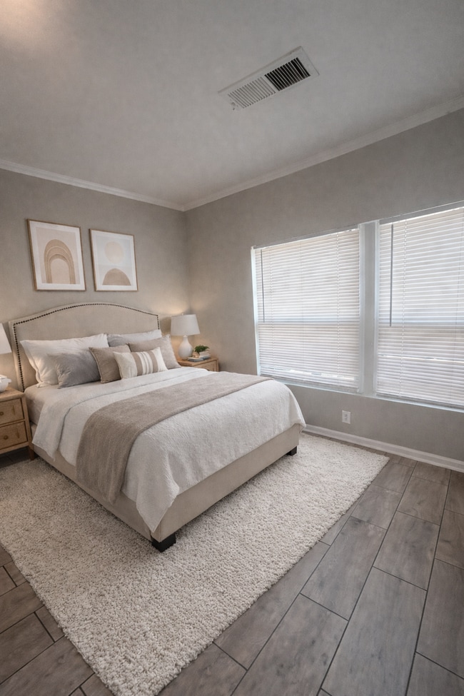 Building Photo - 3169 Given Ave