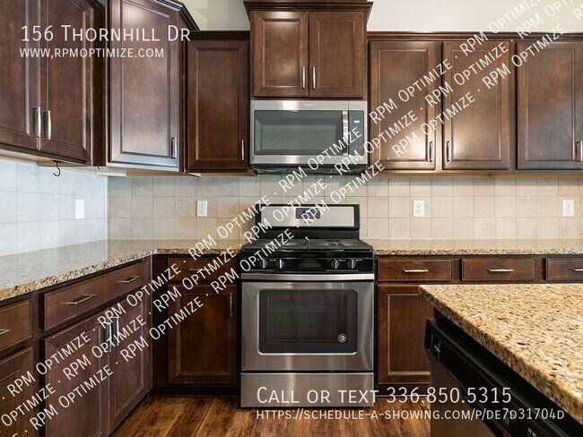 Building Photo - 156 Thornhill Dr