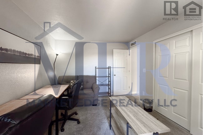 Building Photo - 2Bed/2Bath Furnished Home in Tucson! $199 ...